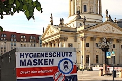 © Martina Miethig, Berlin_Gendarmenmarkt_Deutscher_Dom_Masken_Mundschutz_Corona