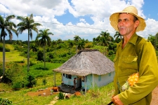 © Martina Miethig, Kuba, Cuba privado, Bauer in der Provinz Vinales
