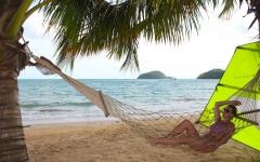 © Martina Miethig, Thailand, Ko Mak, Kratueng Beach, Frau in Hängematte