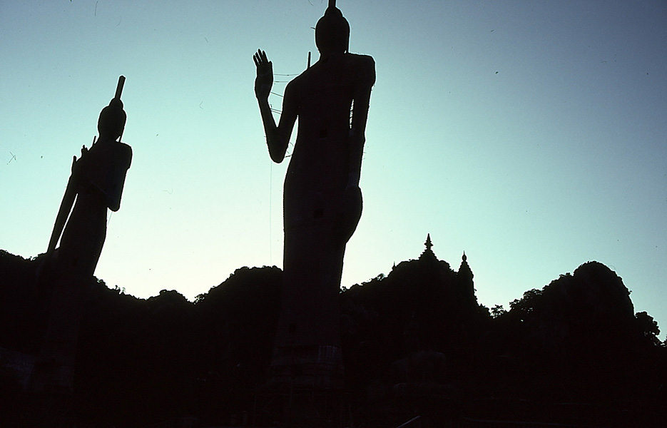 © Martina Miethig, Thailand, Lopburi Wat Tam Krabok, Buddhas